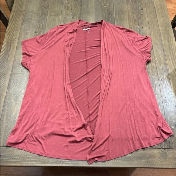 Maurices Short Sleeve Open Front Cardigan in Brick Red Size 3X - Picture 2 of 5